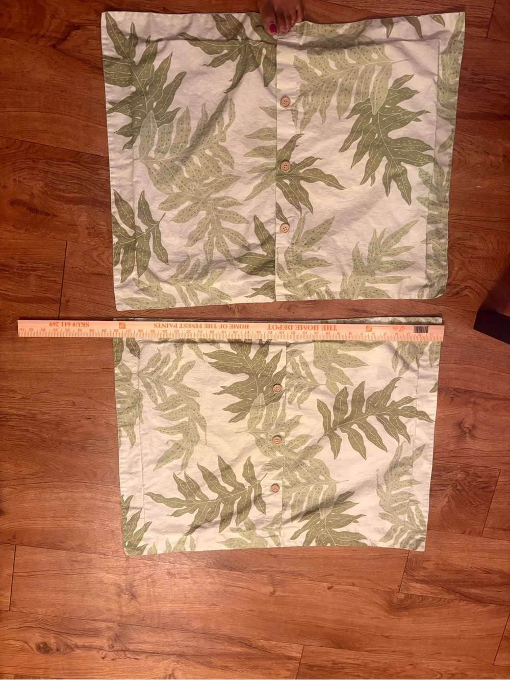 Touch of Paradise Botanical Leaf Print Pillow Shams - Green and White